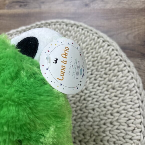 Luna & Aro Green Frog Plush Huggable Friend 14” NEW w TAG - Picture 2 of 5